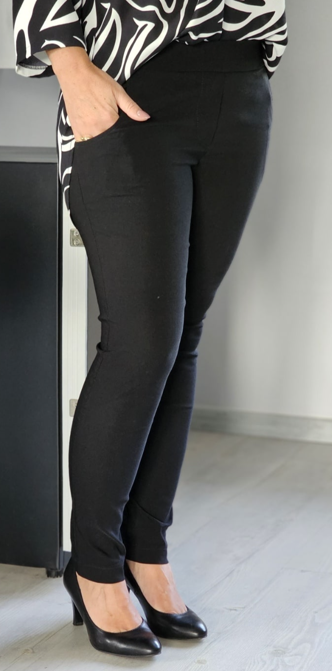 Dámské kalhoty - barva černá